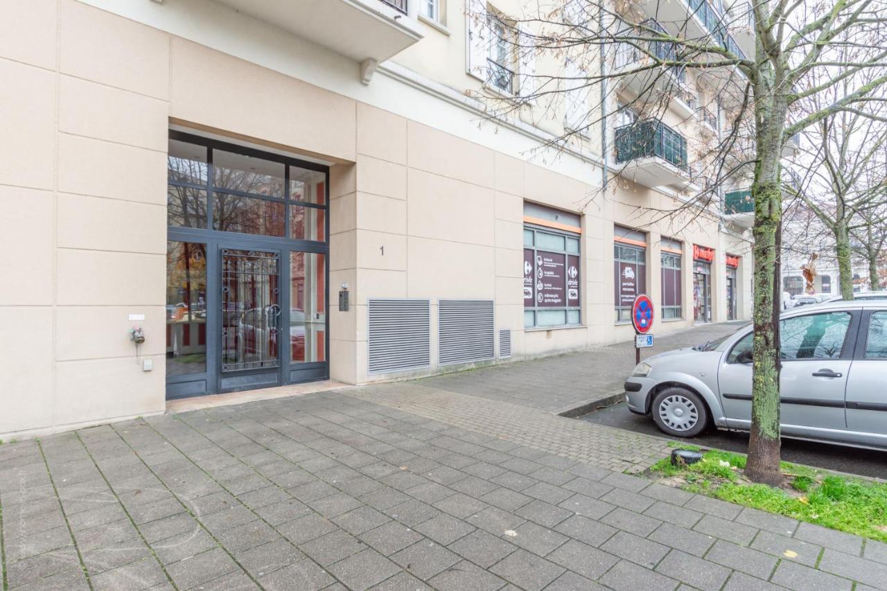 Mindset For 7 - Fairytale Factory Appartement Bussy-Saint-Georges Buitenkant foto